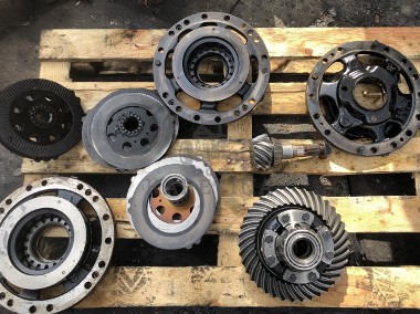 JCB- mechanizm róźnicowy wałek zwolnica zwrotnica JCB 541-531-1