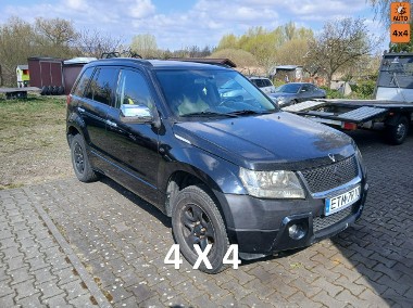Suzuki Grand Vitara II 2.0i 4X4-1