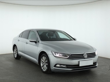 Volkswagen Passat B8 , Salon Polska, Serwis ASO, Automat, Navi, Klimatronic,-1
