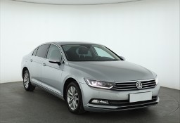Volkswagen Passat B8 , Salon Polska, Serwis ASO, Automat, Navi, Klimatronic,