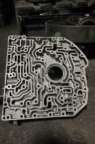 John Deere 6100 6200 6300 6400 6500 - pokrywa skrzyni biegów R95779-3