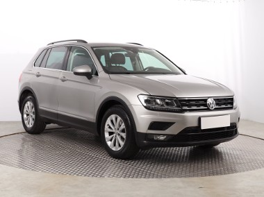 Volkswagen Tiguan , Salon Polska, 1. Właściciel, DSG, VAT 23%, Klimatronic,-1