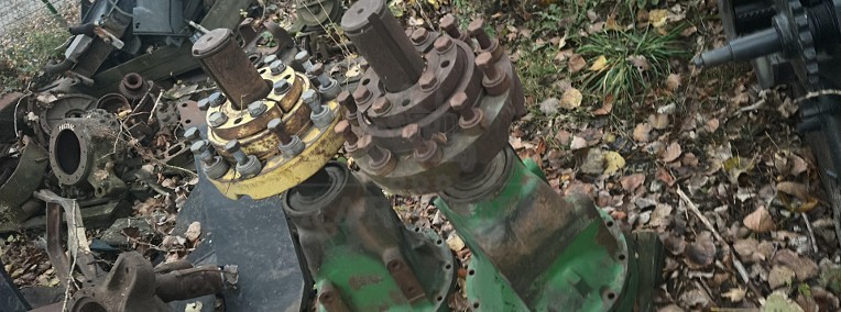 Zwolnica tylną john deere 7600 - 7800-1