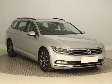 Volkswagen Passat B8 , Salon Polska, Automat, Navi, Klimatronic, Tempomat,-1