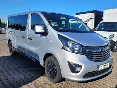 Opel Vivaro-1