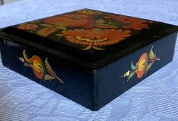 Petrykiwka ręcznie malowana szkatułka sygnowana