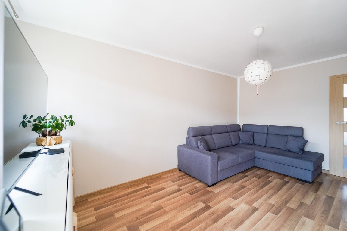 3-Pokojowe mieszkanie z balkonem w ścisłym centrum - Widok 2