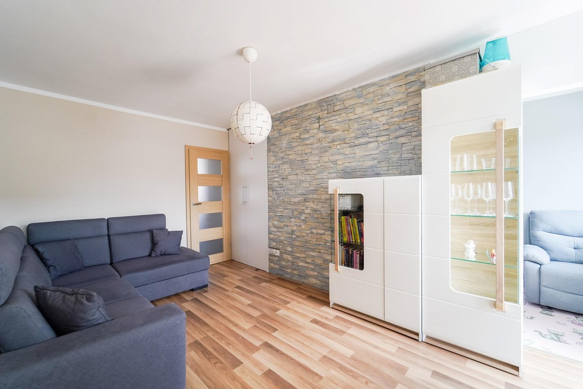 3-Pokojowe mieszkanie z balkonem w ścisłym centrum - Widok 3