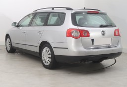 Volkswagen Passat B6 , DSG, Navi, Klimatronic, Tempomat, Parktronic