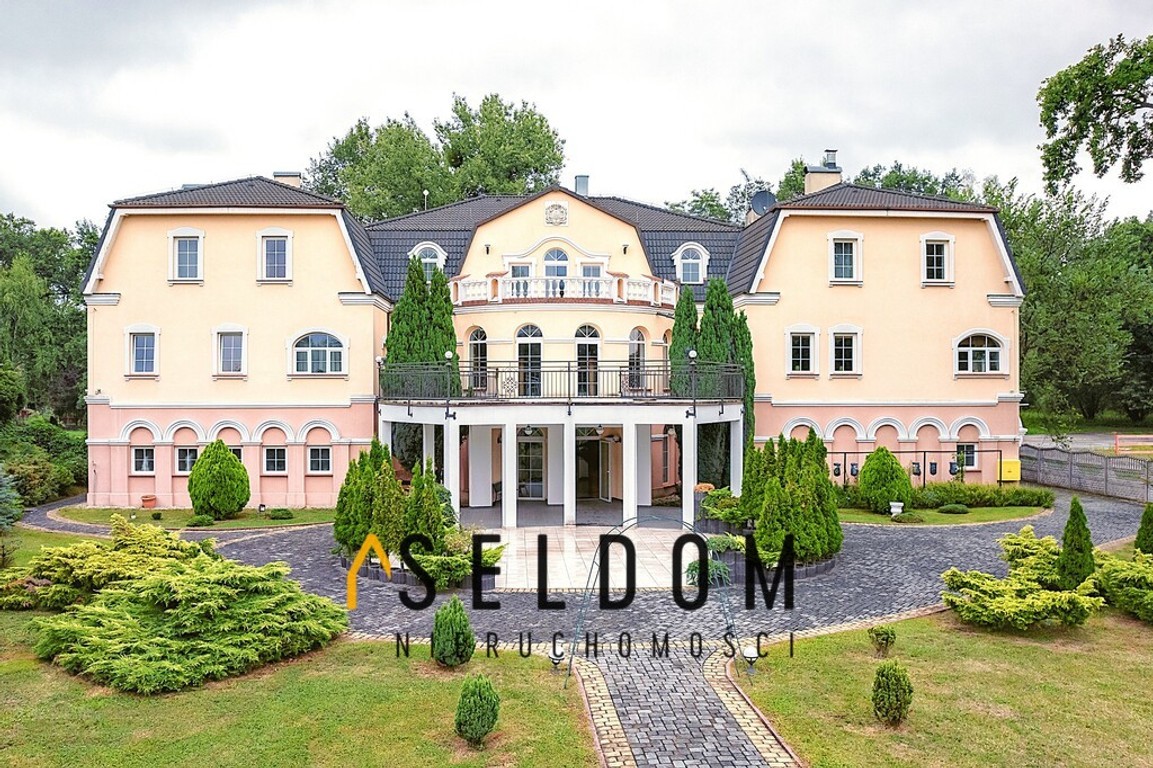hotel na sprzedaż