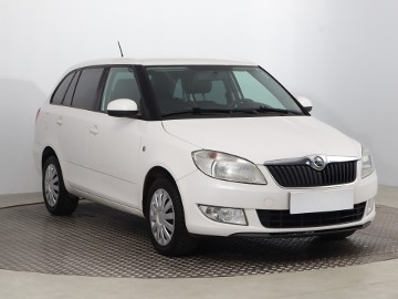 Skoda Fabia II , Salon Polska, Klima, Parktronic