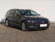 Volkswagen Passat B8 , Navi, Klimatronic, Tempomat, Parktronic,