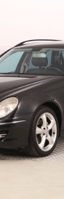 Mercedes-Benz Klasa E W211 , 170 KM, 7 miejsc, Navi, Xenon, Klimatronic, Tempomat,-3