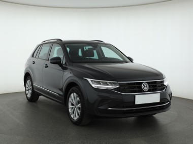 Volkswagen Tiguan , Salon Polska, Serwis ASO, DSG, VAT 23%, Klimatronic,-1