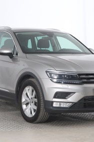 Volkswagen Tiguan , Salon Polska, Serwis ASO, DSG, Navi, Xenon, Bi-Xenon,-2