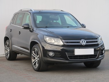 Volkswagen Tiguan , Skóra, Navi, Xenon, Bi-Xenon, Klimatronic, Tempomat,-1