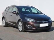 Opel Astra J , Xenon, Klimatronic, Tempomat, Parktronic,