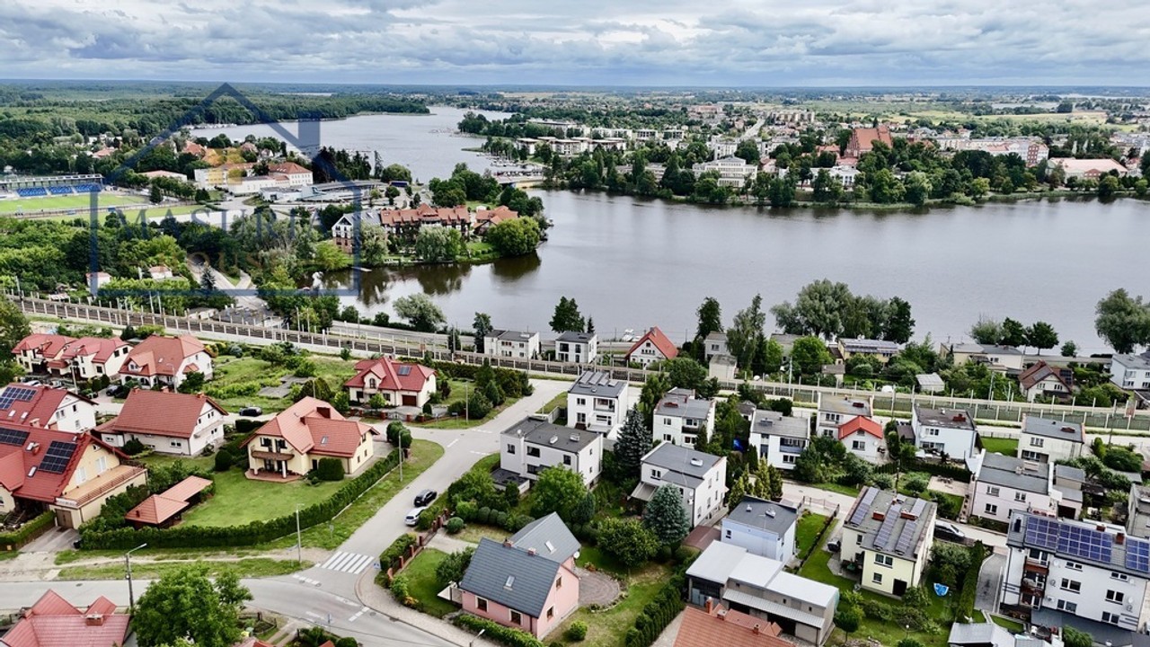Dom z panoramicznym widokiem na miasto i jezioro – pohled 4