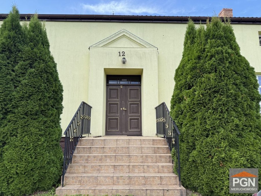 Duży Dom, Dwa Osobne Wejścia, 8 Kilometrów od Trze