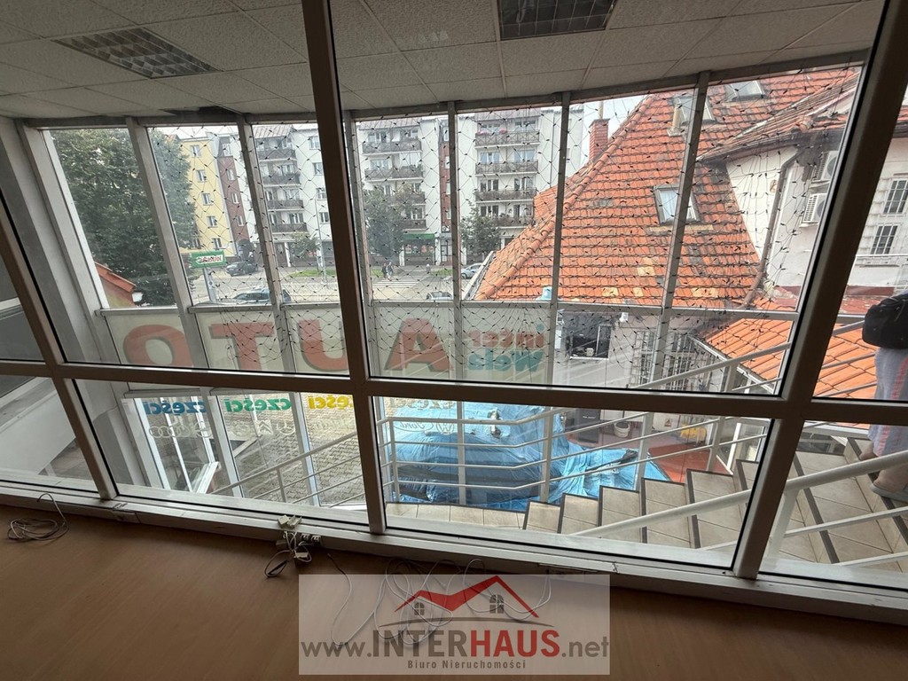 Obiekt handlowo-usługowy o pow.550 m² w centrum – pohled 2