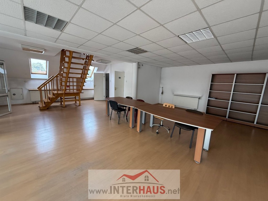Obiekt handlowo-usługowy o pow.550 m² w centrum – další