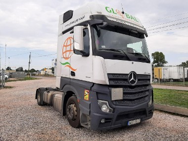 Mercedes-Benz Actros-1