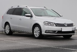 Volkswagen Passat B7 , 177 KM, DSG, Navi, Xenon, Bi-Xenon, Klimatronic, Tempomat,