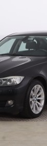 BMW SERIA 3 , Klimatronic, Tempomat, Parktronic, Podgrzewane siedzienia,-3