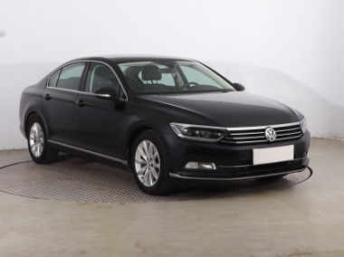 Volkswagen Passat B8 , Salon Polska, Automat, Skóra, Navi, Klimatronic, Tempomat,-1