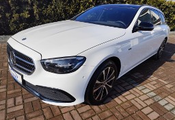 Mercedes-Benz Klasa E W213 e300de hybryda plug in fv23% panorama