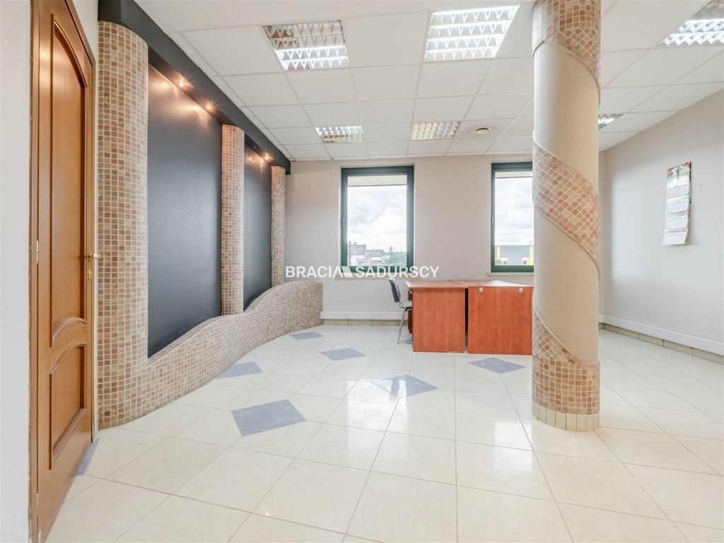 lokal biurowy 44 m² Prądnik Biały biurowiec - Widok 4