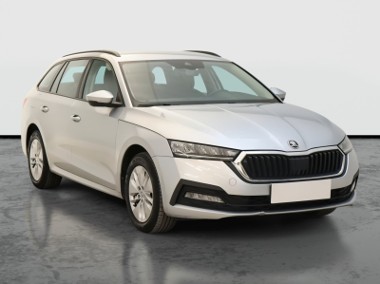 Skoda Octavia IV , 1. Właściciel, VAT 23%, Klimatronic, Tempomat, Parktronic,-1