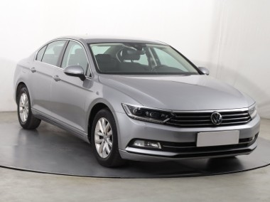 Volkswagen Passat B8 , Salon Polska, Serwis ASO, Automat, Navi, Klimatronic,-1