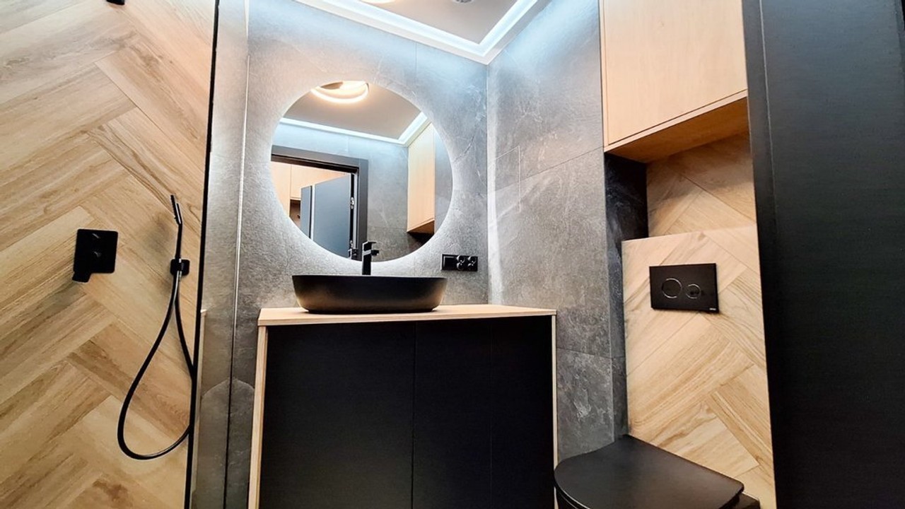 LUKS 2 POK - CENTRUM - PARKING - SPA - SIŁOWNIA - Więcej