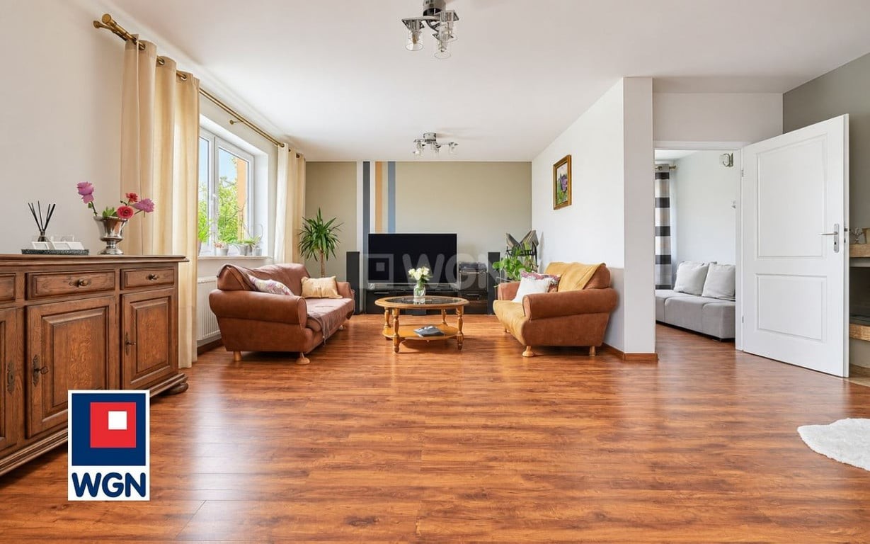 Dom na sprzedaż, 6 pokoi, 179 m², Chęciny