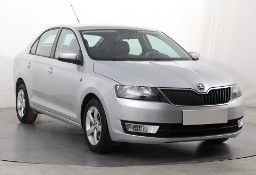 Skoda Rapid , Salon Polska, Klima, Parktronic