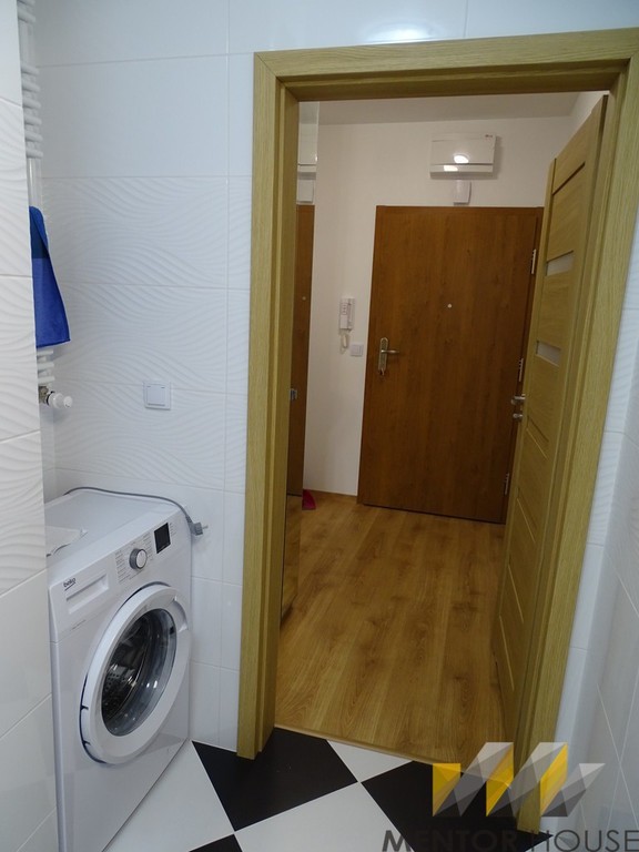 Nowy, ładny apartament 2 - pokojowy - Więcej