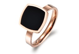 Nowy pierścionek sygnet stal szlachetna złoty kolor czarny kwadrat elegancki