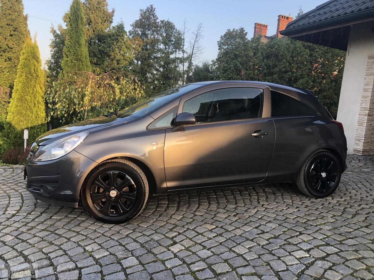 Opel Corsa D 1 4 87km Edition 111 Jahre Idealny Stan Gratka Pl Oferta Archiwalna