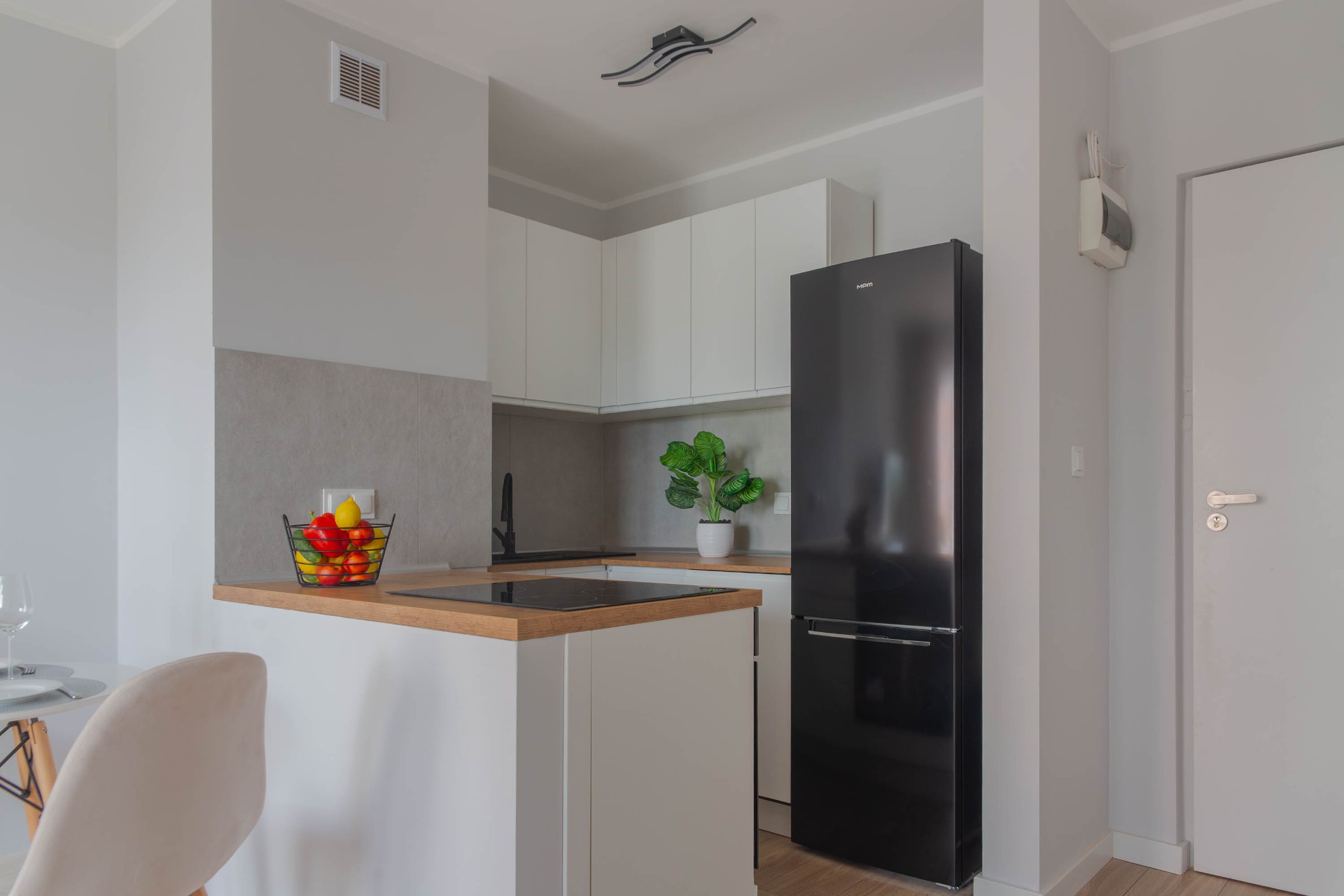 **2 pokoje – balkon - świeżo po remoncie – bez prowizji - WUM** - Widok 4