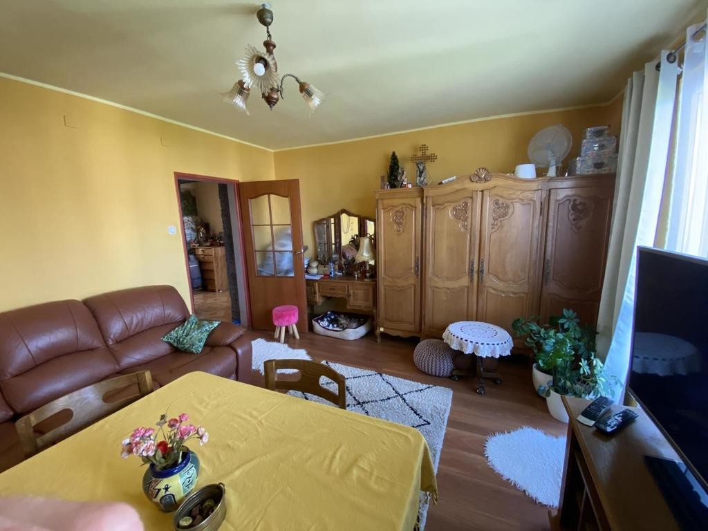 Mieszkanie 3 pokojowe 64 m kw. w Pionkach. - Widok 2