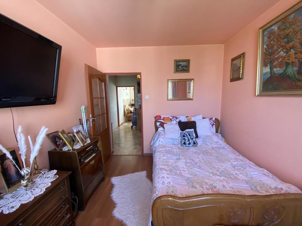 Mieszkanie 3 pokojowe 64 m kw. w Pionkach. - Widok 5