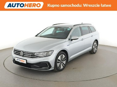 Volkswagen Passat B8 FV23% PHEV automat navi grzane fotele climatronic kamera ACC-1