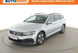 Volkswagen Passat B8 FV23% PHEV automat navi grzane fotele climatronic kamera ACC