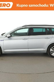 Volkswagen Passat B8 FV23% PHEV automat navi grzane fotele climatronic kamera ACC-2