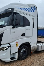 Iveco As440-2