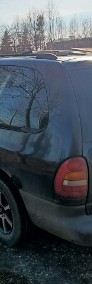 Chrysler Voyager III Chrysler Voyager 3.8 v6 178km 98r 4x4 automat 7 os-3