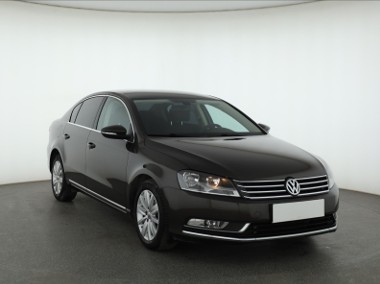 Volkswagen Passat B7 , Salon Polska, Klimatronic, Tempomat, Parktronic,-1