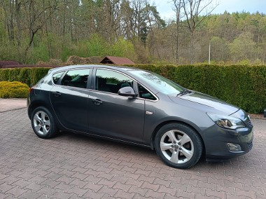 Cosmo • Bogata wersja • Navi • Tempomat • 1 wł. PL-1