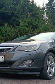 Cosmo • Bogata wersja • Navi • Tempomat • 1 wł. PL-2